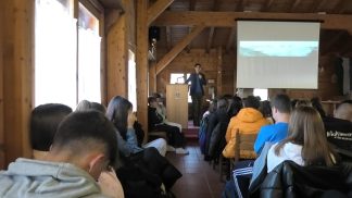 “Sulle tracce dei ghiacciai”: gli studenti del Calvi a Rocca Pietore per un convegno sul clima
