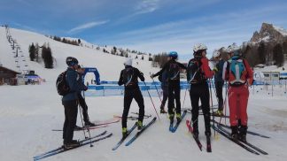 Gli atleti dello scialpinismo si preparano alle Finali di Coppa del mondo di specialità a Cortina