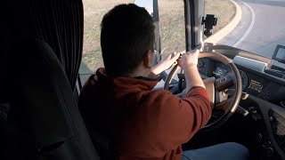 Molti autisti di camion sono prossimi alla pensione. E poi, chi si metterà alla guida dei tir?